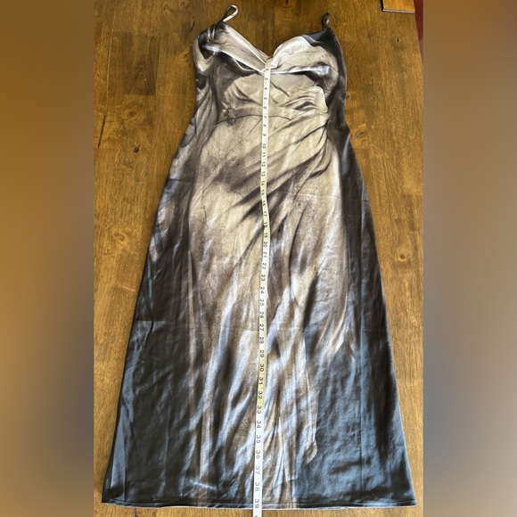 NWOT Widow Sculpture Maxi Dress Size M - Picture 5 of 7